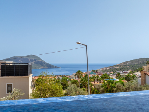  gece  -  Kasım
  | Kalkan’da 8 Kişilik Lüks Villa, Özel Isıtmalı Havuz ve Merkezi Konum